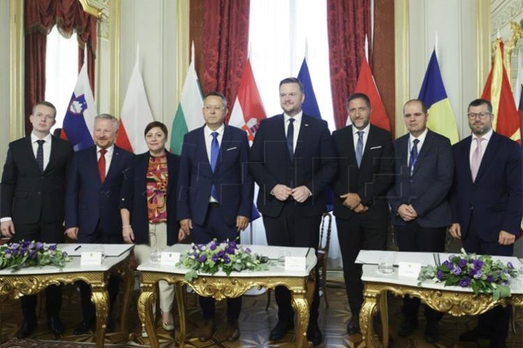Slika /dokumenti/JIE burze.jpeg